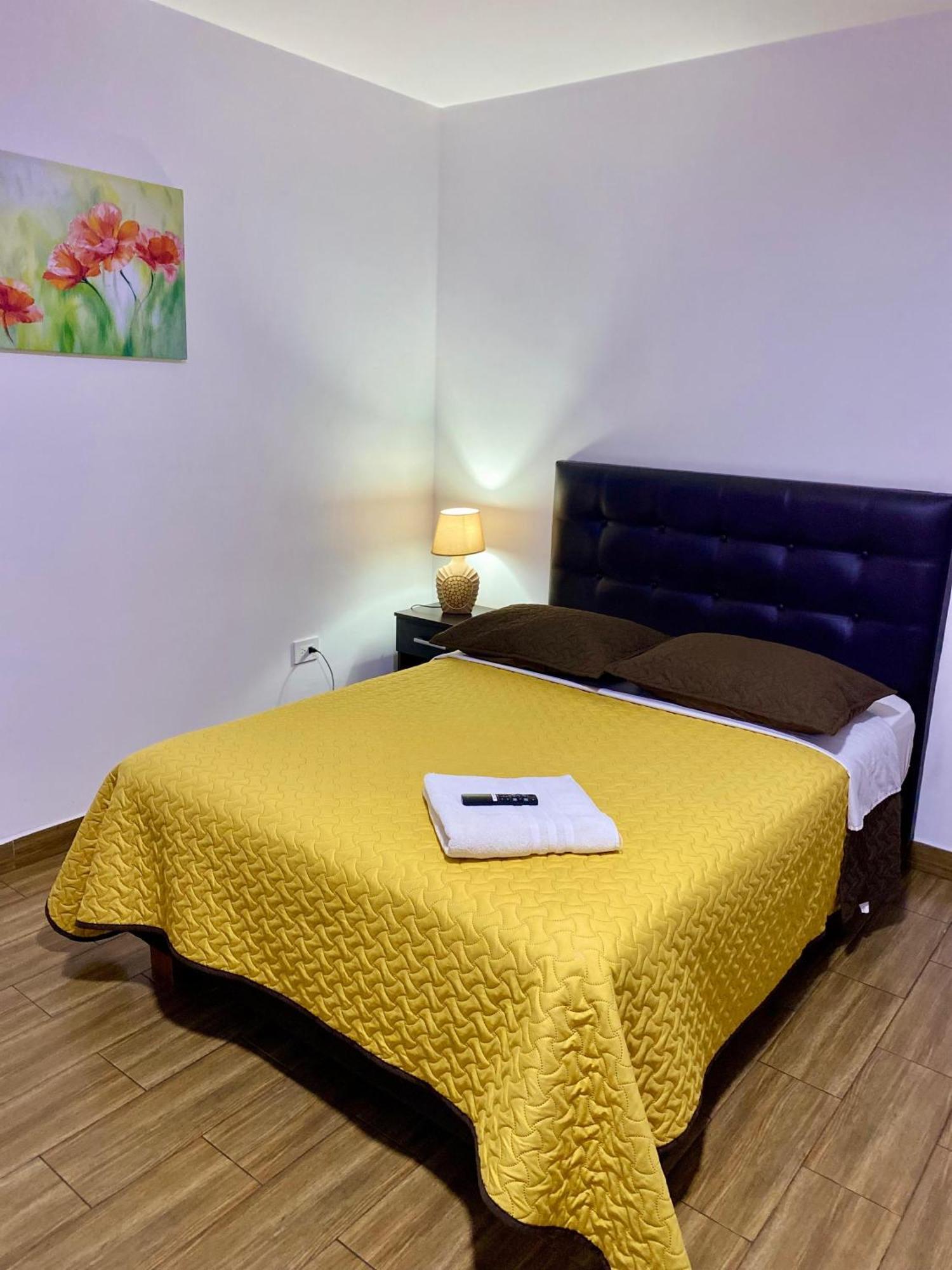 Hospedaje El Girasol Tababela كويتو المظهر الخارجي الصورة